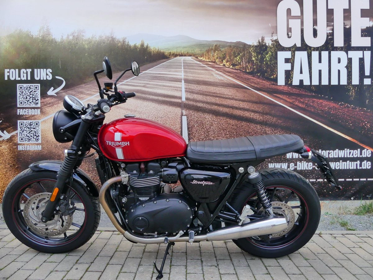 Triumph Street Twin