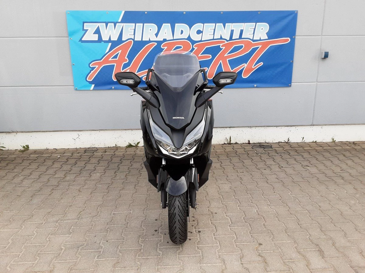 Honda Forza 125