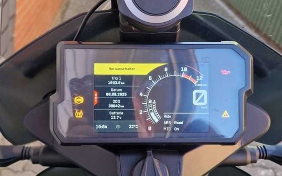 Gebrauchtmotorrad KTM 890 Adventure - Bild 2