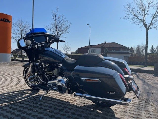 Harley-Davidson Street Glide FLHX (Midnight Ember/Chrome Finish) - Bild 9