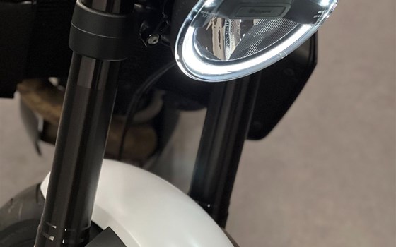 Gebrauchtmotorrad Husqvarna Vitpilen 701 - Bild 3