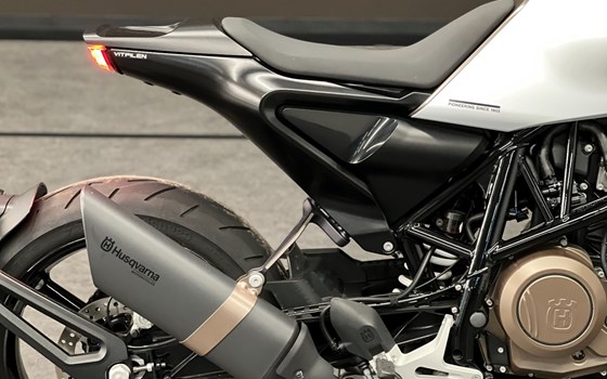 Gebrauchtmotorrad Husqvarna Vitpilen 701 - Bild 7
