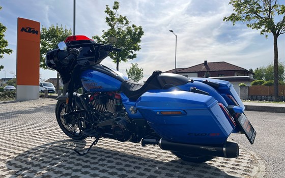 Neufahrzeug Harley-Davidson CVO Street Glide ST FLHXSE - Bild 11