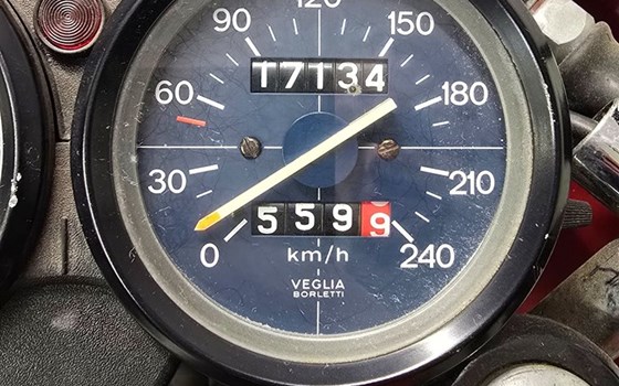 Gebrauchtmotorrad Moto Guzzi Le Mans I - Bild 6