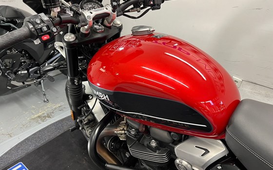 Gebrauchtmotorrad Triumph Speed Twin 1200 - Bild 6