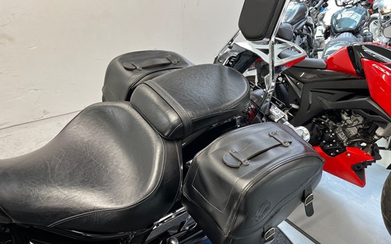 Gebrauchtmotorrad Yamaha XVS 1300 A - Bild 6