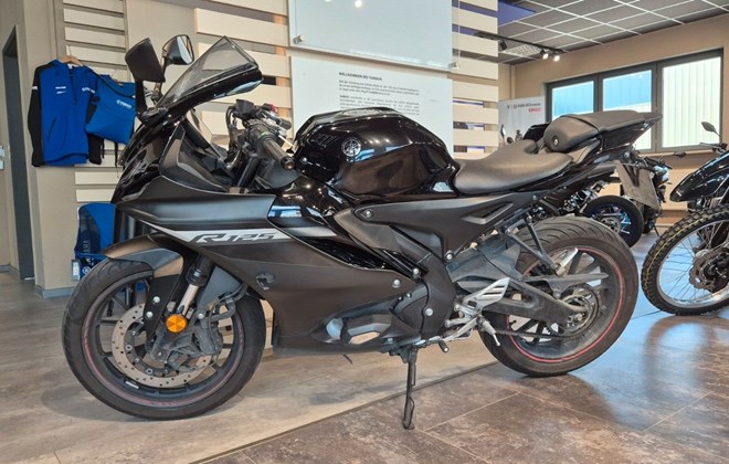 Yamaha R125