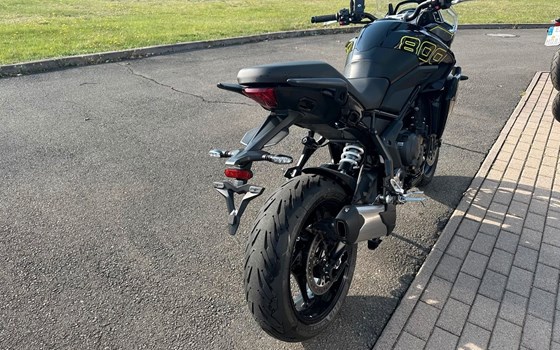 Gebrauchtmotorrad Triumph Tiger Sport 800 - Bild 4