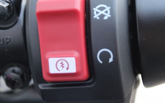 Gebrauchtmotorrad Honda CB650R E-Clutch - Bild 18