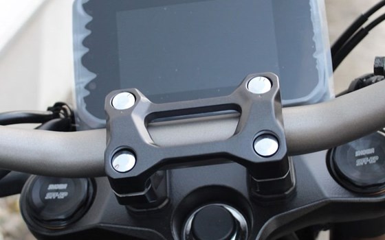 Gebrauchtmotorrad Honda CB650R E-Clutch - Bild 23