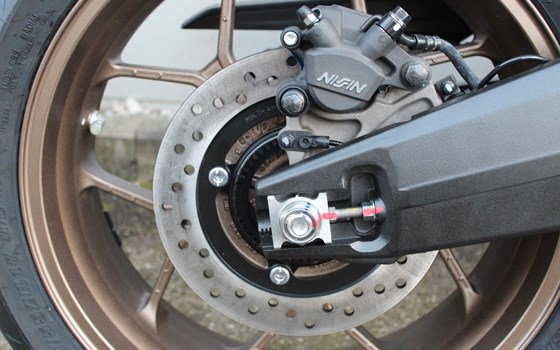 Gebrauchtmotorrad Honda CB650R E-Clutch - Bild 27