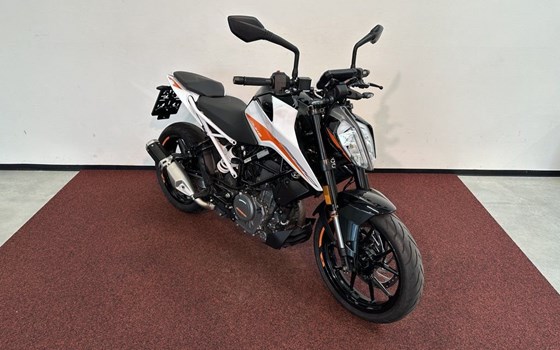 Gebrauchtmotorrad KTM 390 Duke - Bild 2