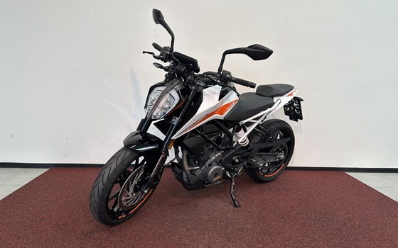 Gebrauchtmotorrad KTM 390 Duke - Bild 4