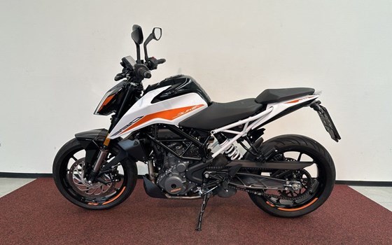 Gebrauchtmotorrad KTM 390 Duke - Bild 5