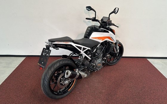 Gebrauchtmotorrad KTM 390 Duke - Bild 8