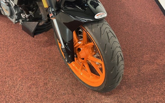 Gebrauchtmotorrad KTM 125 Duke - Bild 10