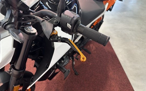 Gebrauchtmotorrad KTM 125 Duke - Bild 13