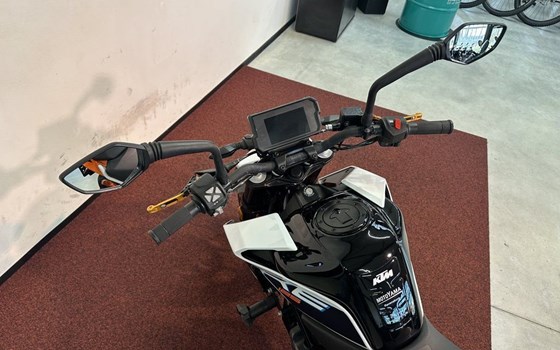 Gebrauchtmotorrad KTM 125 Duke - Bild 14
