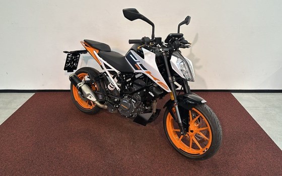 Gebrauchtmotorrad KTM 125 Duke - Bild 2