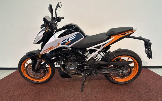 Gebrauchtmotorrad KTM 125 Duke - Bild 5