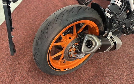 Gebrauchtmotorrad KTM 125 Duke - Bild 9