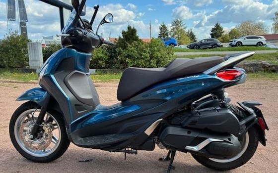 Gebrauchtmotorrad Piaggio Beverly 400 - Bild 2