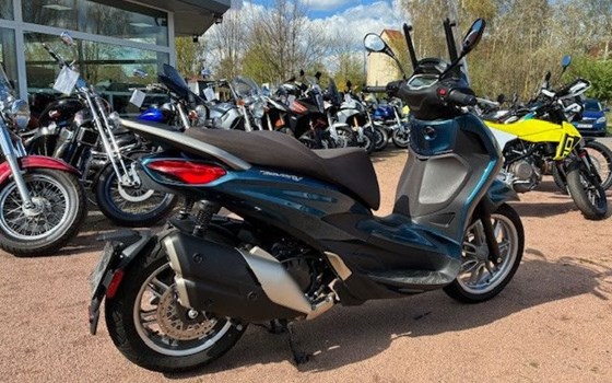Gebrauchtmotorrad Piaggio Beverly 400 - Bild 6