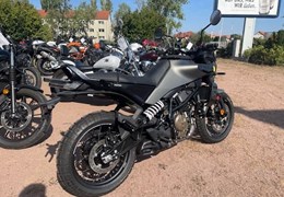 Gebrauchte Husqvarna Svartpilen 401