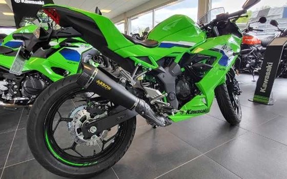 Gebrauchtmotorrad Kawasaki Ninja 125 - Bild 3