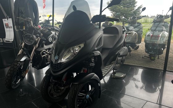 Gebrauchtmotorrad Piaggio MP3 300 HPE - Bild 1