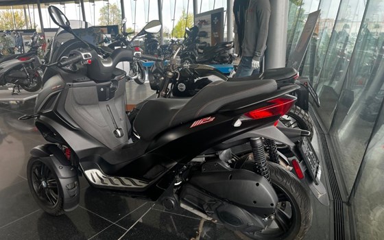 Gebrauchtmotorrad Piaggio MP3 300 HPE - Bild 3