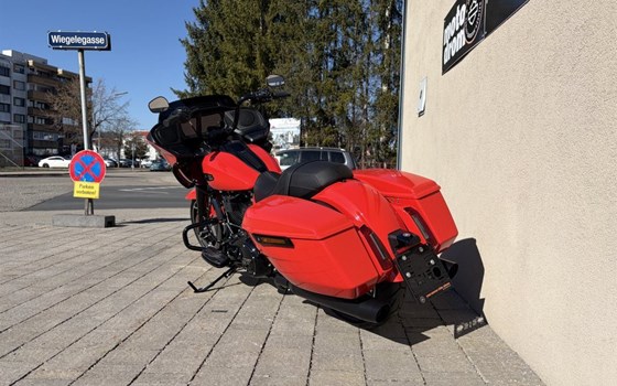 Neufahrzeug Harley-Davidson Road Glide FLTR - Bild 4