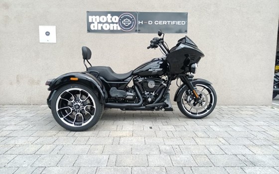 Gebrauchtmotorrad Harley-Davidson Road Glide 3 - Bild 1