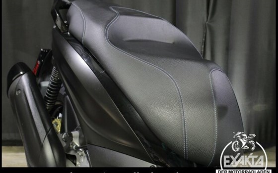 Gebrauchtmotorrad Piaggio Beverly 350 S - Bild 26