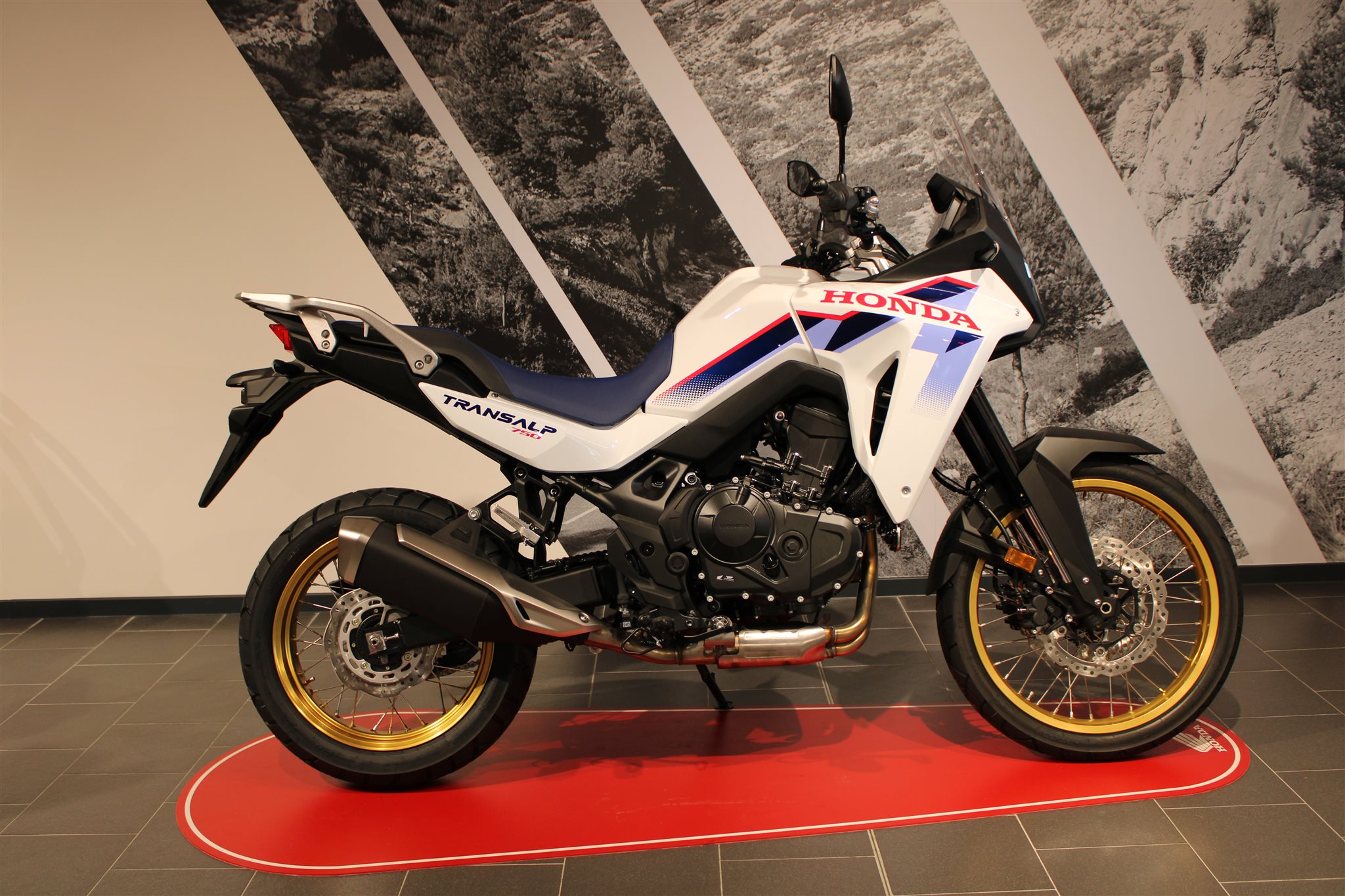 Honda XL750 Transalp
