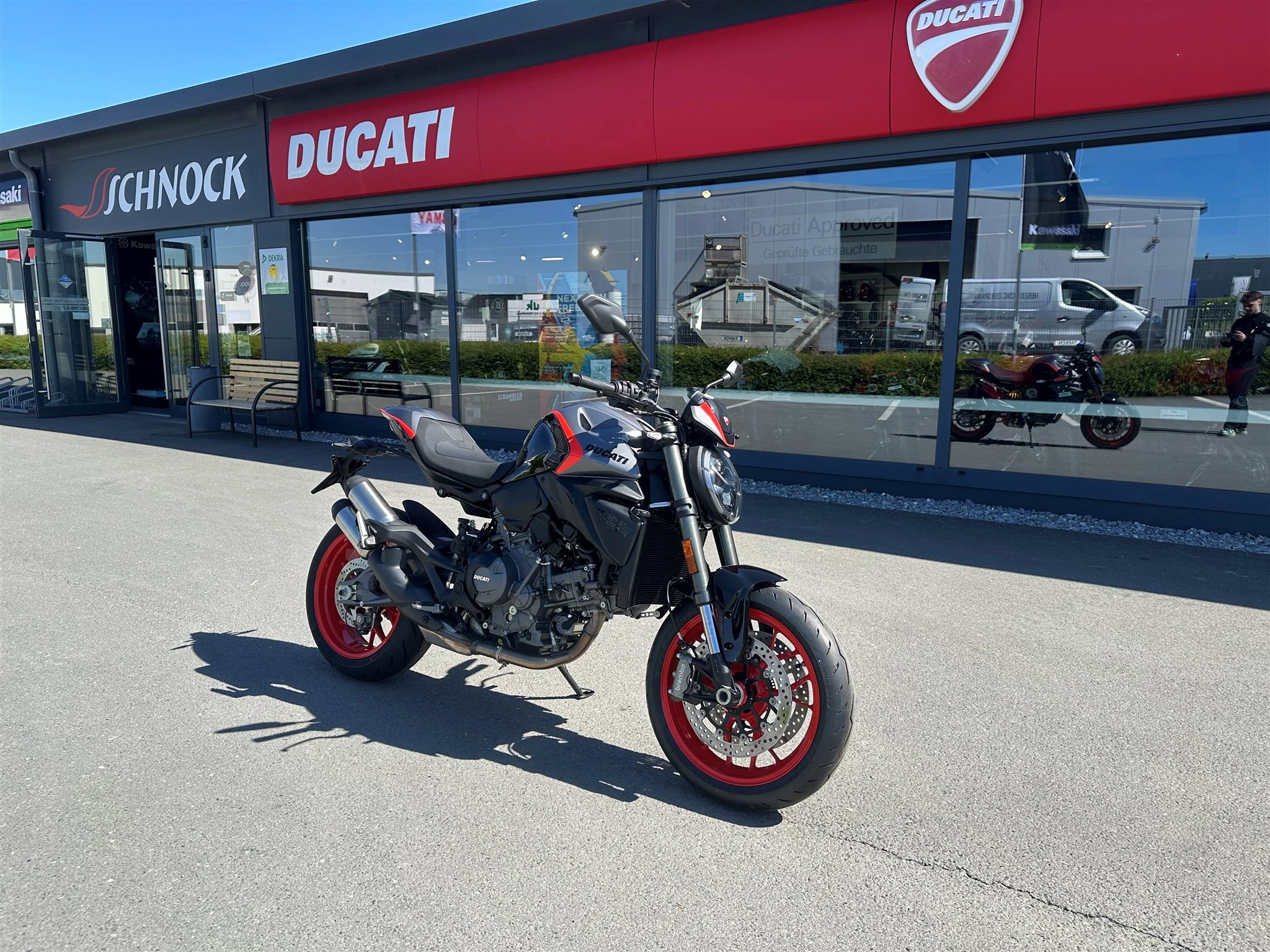 Ducati Monster +<br />