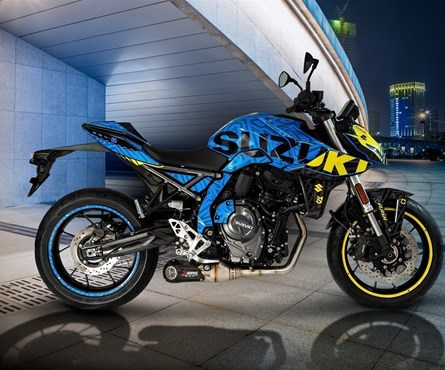 Neumotorrad Suzuki GSX-8S