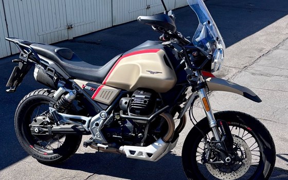 Gebrauchtmotorrad Moto Guzzi V85 TT Travel - Bild 1