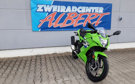 Gebrauchtmotorrad Kawasaki Ninja 125 - Bild 9