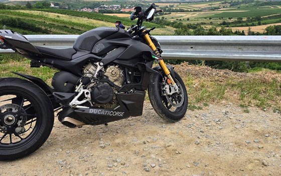Gebrauchtmotorrad Ducati Streetfighter V4 S - Bild 3