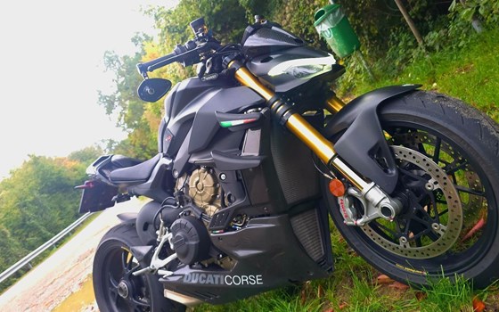 Gebrauchtmotorrad Ducati Streetfighter V4 S - Bild 5