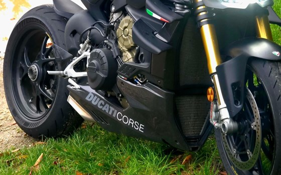 Gebrauchtmotorrad Ducati Streetfighter V4 S - Bild 7