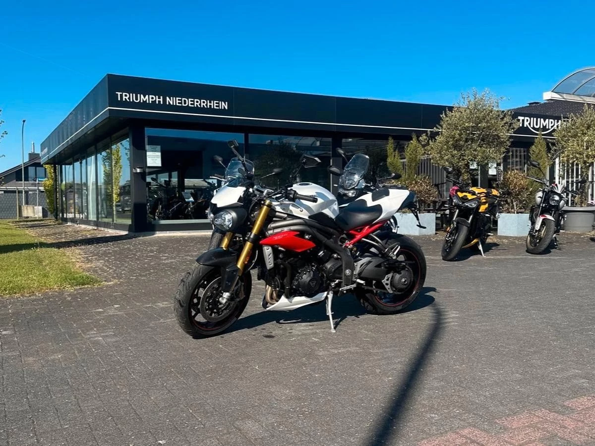Triumph Speed Triple R