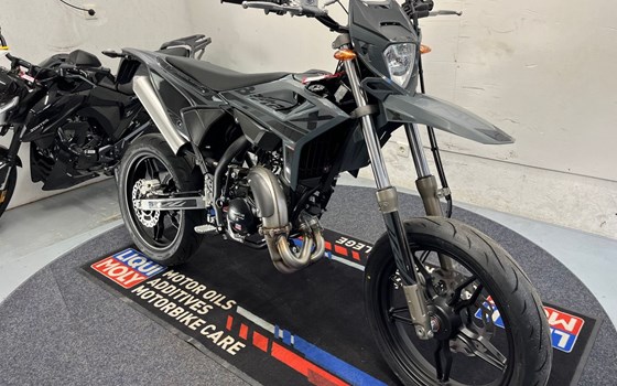 Neufahrzeug Beta RR Motard 2T 50 X special edition - Bild 7
