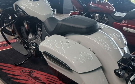 Neufahrzeug Indian Challenger Dark Horse - Bild 6