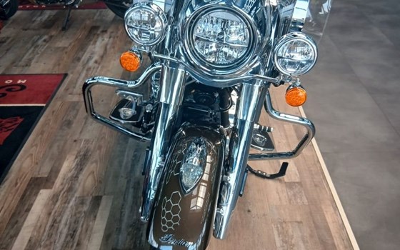 Gebrauchtmotorrad Indian Springfield - Bild 6