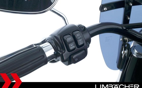 Gebrauchtmotorrad Harley-Davidson Softail Slim FLS - Bild 22