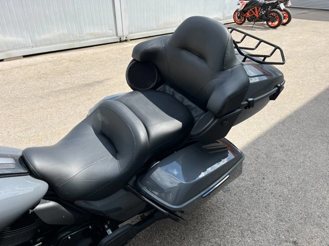 Harley-Davidson FLHTK Electra Glide Ultra Limited (schwarz) - Bild 11
