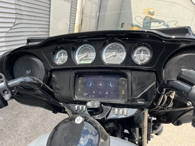 Harley-Davidson FLHTK Electra Glide Ultra Limited (schwarz) - Bild 13