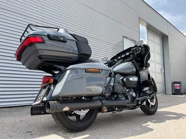 Harley-Davidson FLHTK Electra Glide Ultra Limited (schwarz) - Bild 8